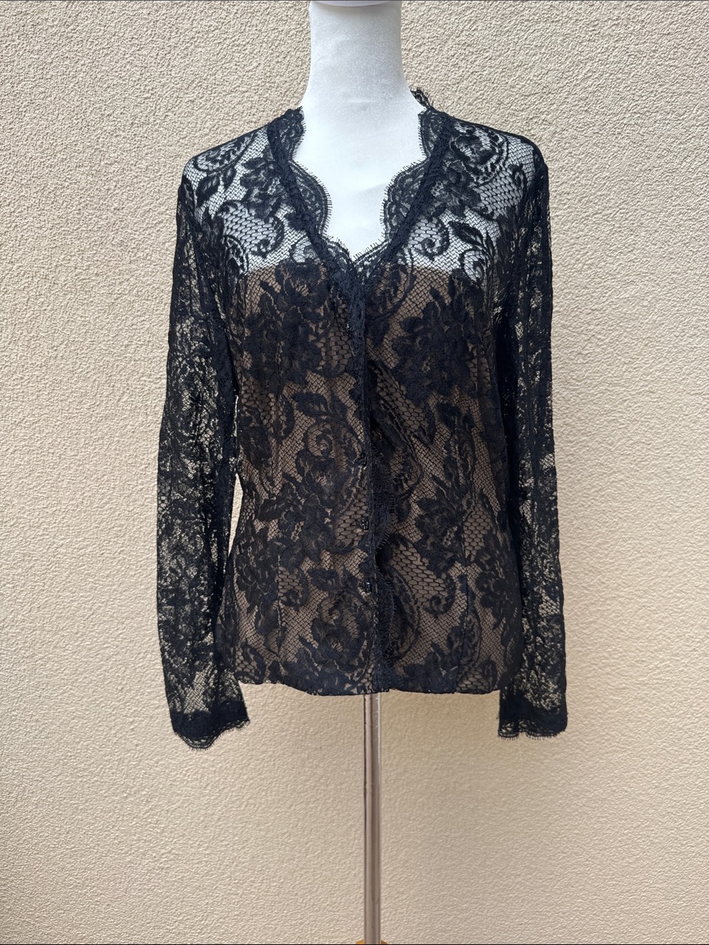 Chetta B black floral lace long-sleeve blouse nude lining